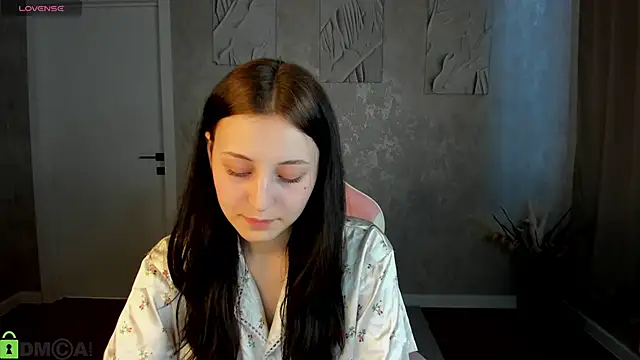 Tracey Gill online show from 05/31/26, 01:03