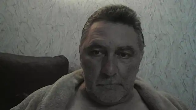 Snapshot of edje59a chatting on 11/09/25, 01:48 edje59a online show from 11/09/25, 01:48