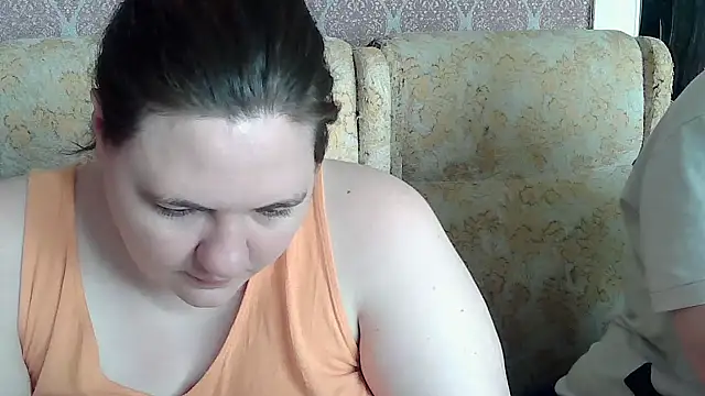 Snapshot of TiffanyLenee chatting on 05/19/26, 10:32 TiffanyLenee online show from 05/19/26, 10:32