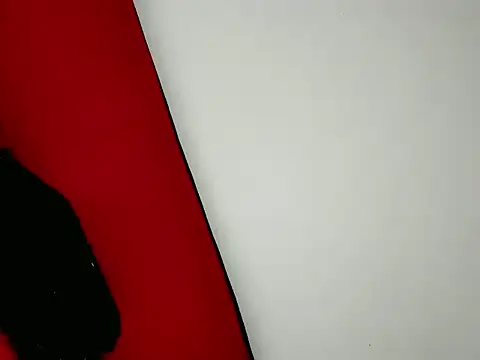 Snapshot of IsabellaCollen chatting on 06/19/26, 03:33 IsabellaCollen online show from 06/19/26, 03:33