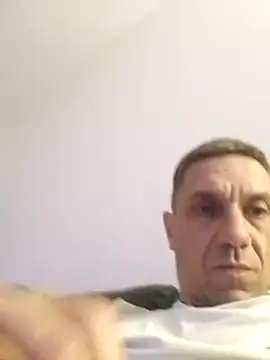 Snapshot of Futyclean chatting on 05/20/26, 05:41 Futyclean online show from 05/20/26, 05:41