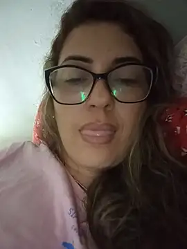 Snapshot of sweet_tifani chatting on 07/11/26, 07:05 sweet tifani online show from 07/11/26, 07:05