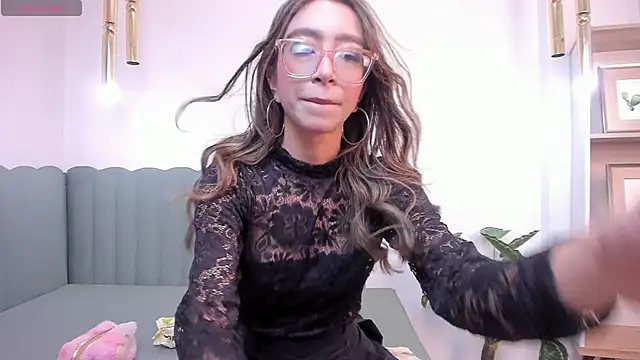 Snapshot of HannaCarttier_ chatting on 06/21/26, 12:08 HannaCarttier online show from 06/21/26, 12:08