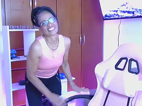 Snapshot of Africa_sexy chatting on 06/16/26, 08:11 Africa sexy online show from 06/16/26, 08:11