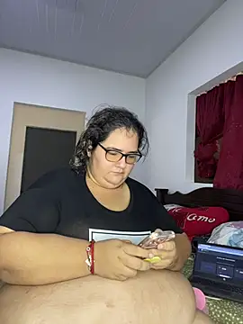 Snapshot of marianacooper1234 chatting on 05/23/26, 06:56 marianacooper1234 online show from 05/23/26, 06:56