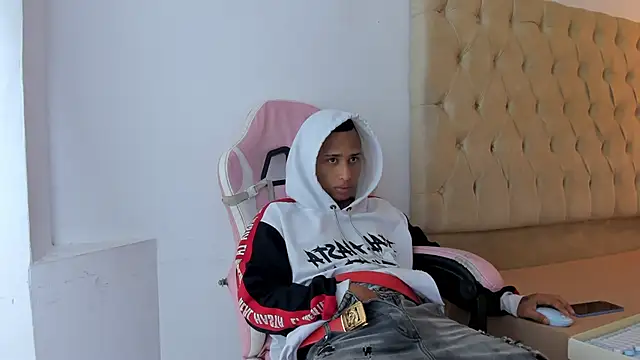 Supreme Badboy online show from 06/28/26, 04:13