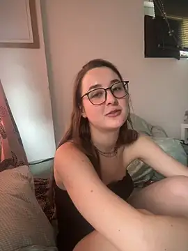 ZaylaDreams online show from 06/17/26, 06:20