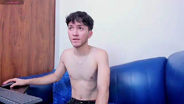 kavencastro online show from 05/19/26, 01:56