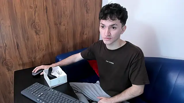 kavencastro online show from 06/11/26, 03:26
