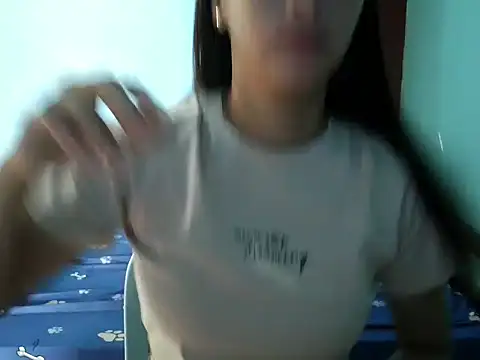 Snapshot of GraciousGirly chatting on 05/19/26, 01:56 GraciousGirly online show from 05/19/26, 01:56