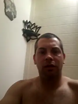 Snapshot of Johnathanleenol chatting on 06/19/26, 06:07 Johnathanleenol online show from 06/19/26, 06:07