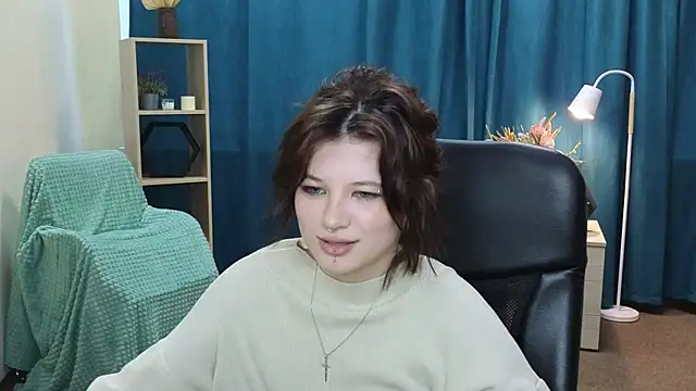 AlesiaPeasel online show from 05/15/26, 09:05