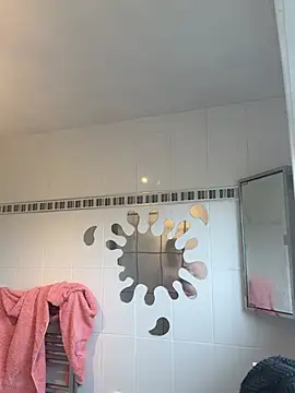 lucyxoxq online show from 07/04/26, 11:05