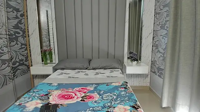 doll skinny18 online show from 06/08/26, 01:11
