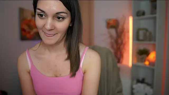 Clara MoonX online show from 05/16/26, 10:36