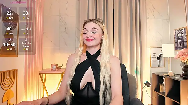Snapshot of Mila__Lux chatting on 06/16/26, 08:55 Mila Lux online show from 06/16/26, 08:55