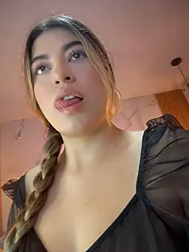 Vicky Rico  online show from 06/08/26, 11:27