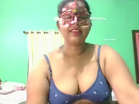 Kavya17 online show from 07/06/26, 09:39