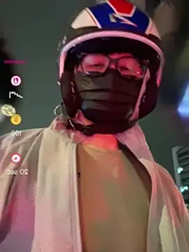 Snapshot of SanAnthony chatting on 07/15/26, 11:59 SanAnthony online show from 07/15/26, 11:59