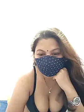 hot kiran2000 online show from 06/15/26, 12:51