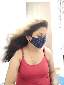 hot kiran2000 online show from 06/21/26, 01:03