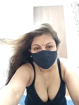 hot kiran2000 online show from 06/22/26, 12:57