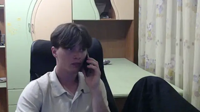 Snapshot of arthur___king chatting on 06/06/26, 02:44 arthur king online show from 06/06/26, 02:44