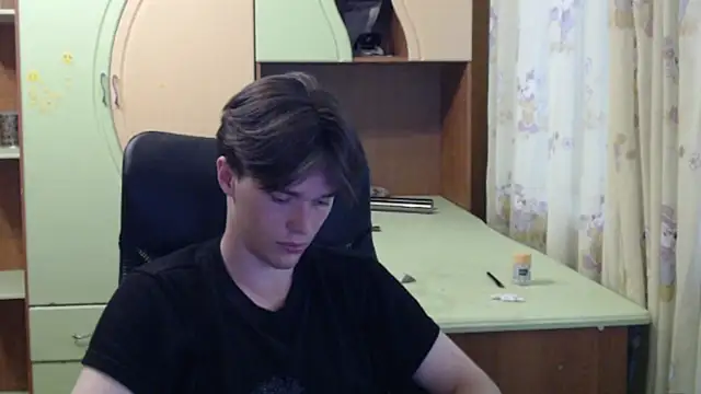 Snapshot of arthur___king chatting on 06/11/26, 01:09 arthur king online show from 06/11/26, 01:09