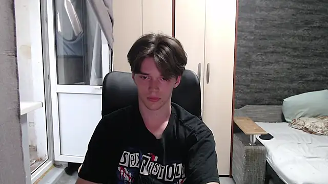 Snapshot of arthur___king chatting on 07/03/26, 12:44 arthur king online show from 07/03/26, 12:44