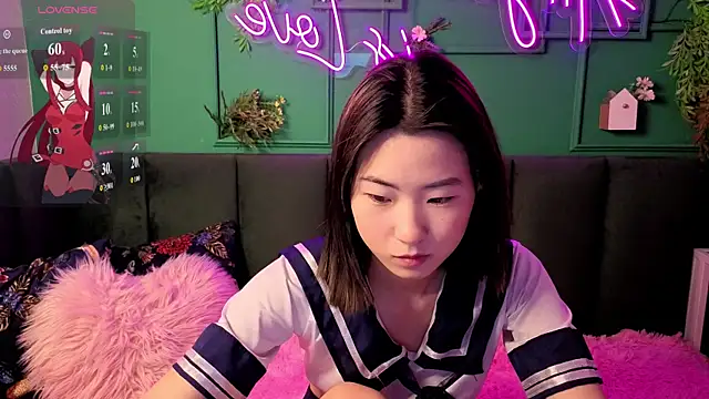 Snapshot of Runi_Asian chatting on 06/28/26, 01:22 Runi Asian online show from 06/28/26, 01:22