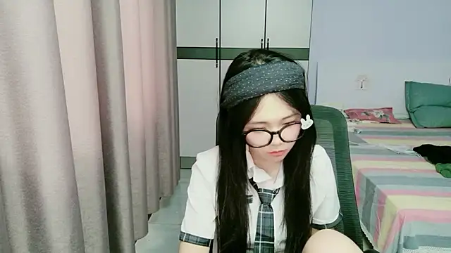 xiaoxiaoyu030 online show from 06/18/26, 09:14