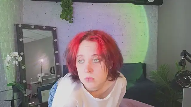 ScarlettSparkss online show from 06/05/26, 06:52