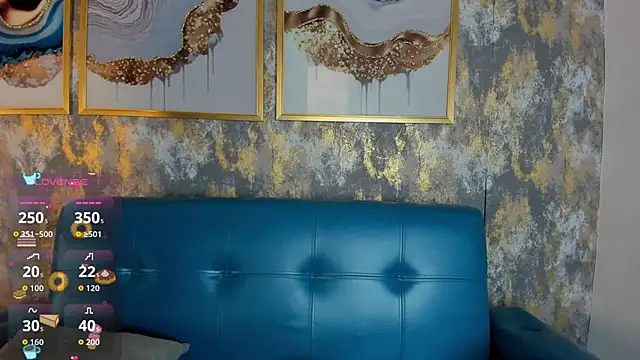 SophiaScottX online show from 05/28/26, 07:44
