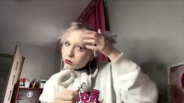 CuteLilit online show from 05/14/26, 03:41