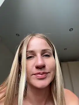 Snapshot of AnnaMist_ chatting on 07/01/26, 10:28 AnnaMist online show from 07/01/26, 10:28