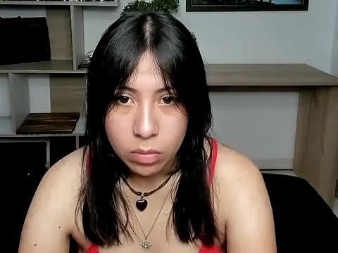 Snapshot of SalomeFernandez chatting on 05/19/26, 02:34 SalomeFernandez online show from 05/19/26, 02:34