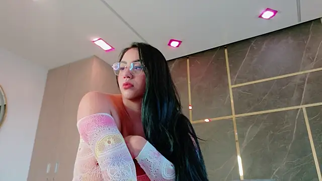 Snapshot of emily-Hornyy chatting on 05/18/26, 12:22 emily-Hornyy online show from 05/18/26, 12:22