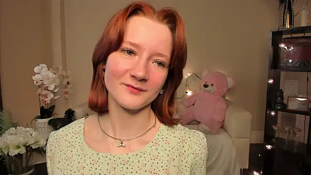 Snapshot of LallyLally_ chatting on 05/16/26, 03:11 LallyLally online show from 05/16/26, 03:11