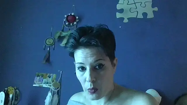 Estrella 40 online show from 05/17/26, 05:09