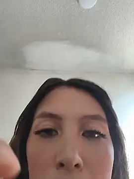 LinaEatCookies online show from 06/26/26, 08:46