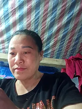 Snapshot of Caily-ly chatting on 05/14/26, 02:13 Caily-ly online show from 05/14/26, 02:13