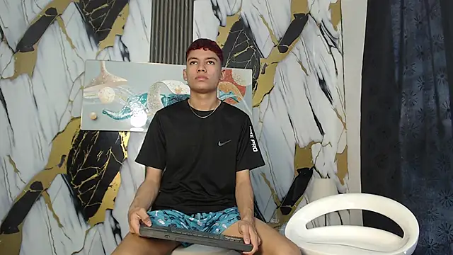 KING LOVERS1 online show from 06/14/26, 01:35