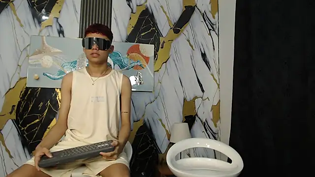 KING LOVERS1 online show from 06/16/26, 01:14