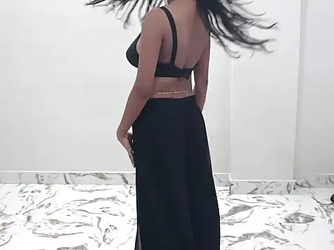 Snapshot of priya-roy61 chatting on 07/12/26, 08:16 priya-roy61 online show from 07/12/26, 08:16