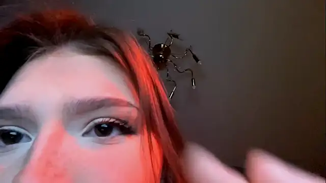 Snapshot of InessaLinova chatting on 05/16/26, 04:39 InessaLinova online show from 05/16/26, 04:39