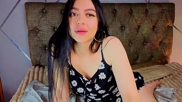 liisa thompson  online show from 06/10/26, 02:05
