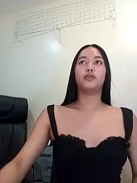 Snapshot of bigcock_francine chatting on 05/22/26, 03:35 bigcock francine online show from 05/22/26, 03:35