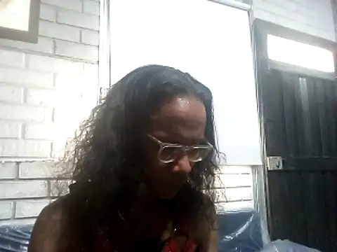 LatinFFanatic online show from 05/22/26, 08:47