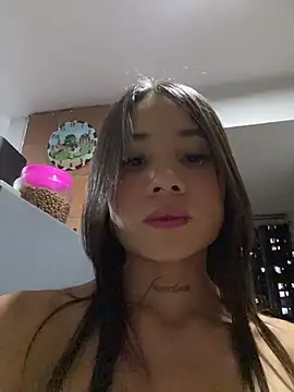 Snapshot of MiaIssaza chatting on 08/06/26, 11:50 MiaIssaza online show from 08/06/26, 11:50