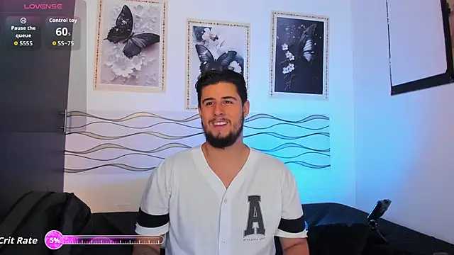 Snapshot of Ryan_evannss_ chatting on 06/15/26, 11:23 Ryan evannss online show from 06/15/26, 11:23